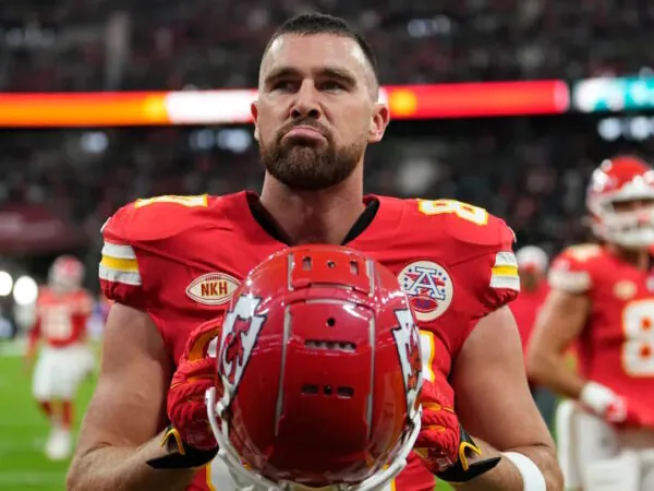serious Travis Kelce